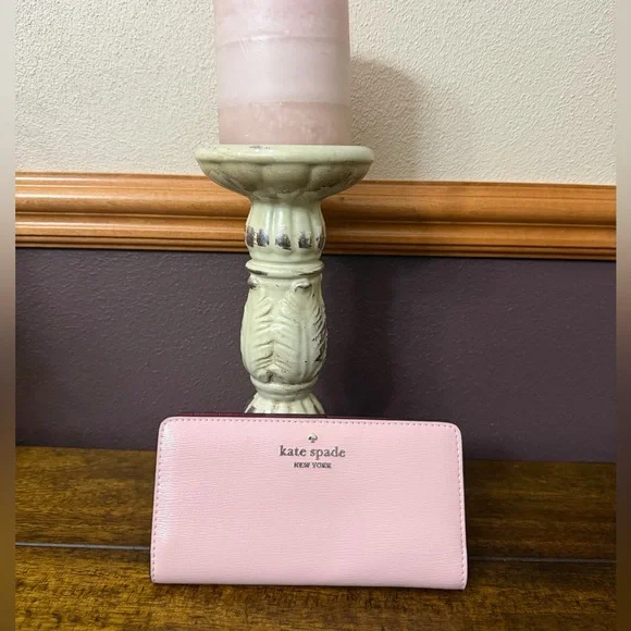 ✨NWOT - Kate Spade Madison Large Slim Bifold Wallet✨ - Picture 2 of 8